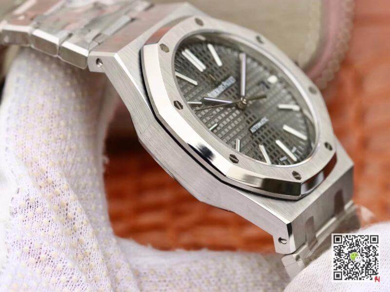 Replica Audemars P1g*et Royal Oak 15400ST.OO.1220ST.04 JF Factory 1:1 Best Edition Swiss ETA3120