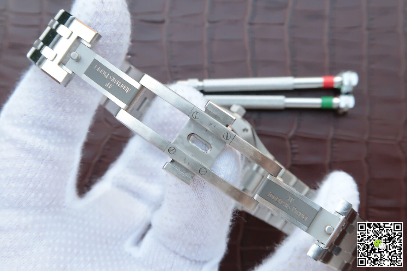 Replica Audemars P1g*et Royal Oak 15400/15450 Couple Watch 1:1 Best Edition JF Factory D1am0nd Bezel