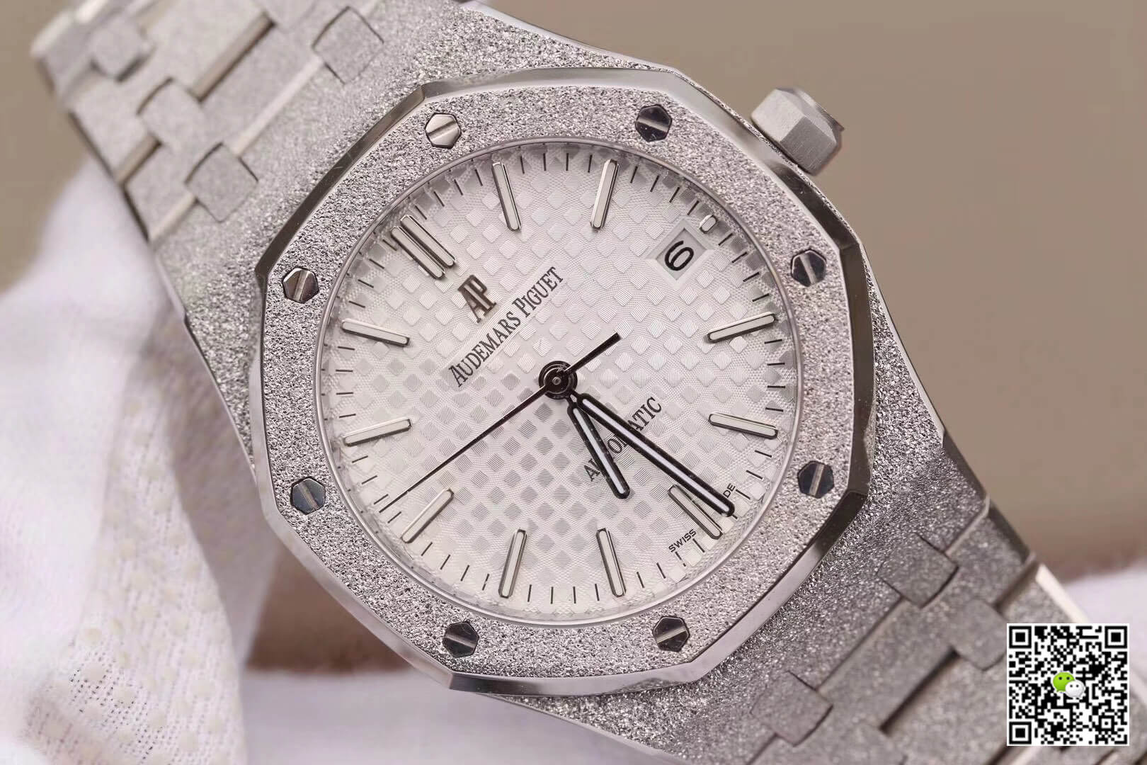 Replica Audemars P1g*et Royal Oak 15454BC.GG.1259BC.01 1:1 Best Edition JH Factory Silver Dial