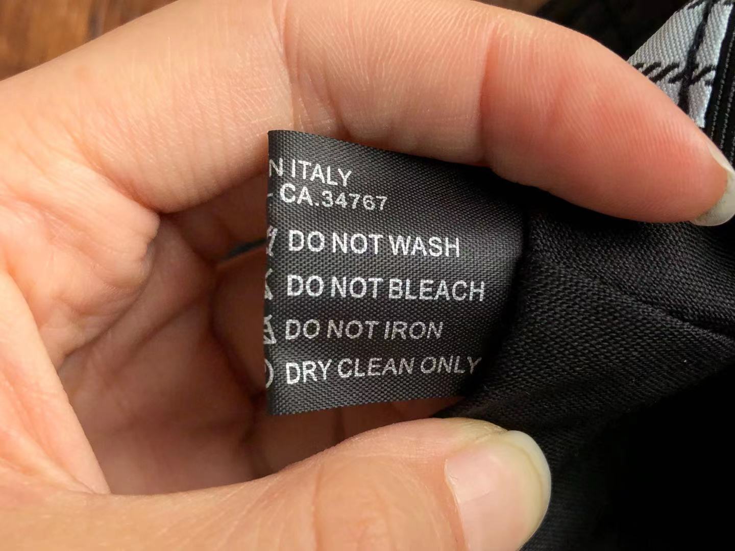 Pra*a Bucket Hat Dupe