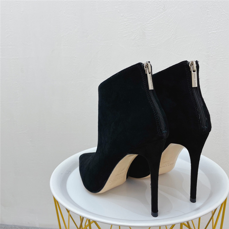 J1m*y Ch00 Pearl Heels Dupe pointed toe heeled booties