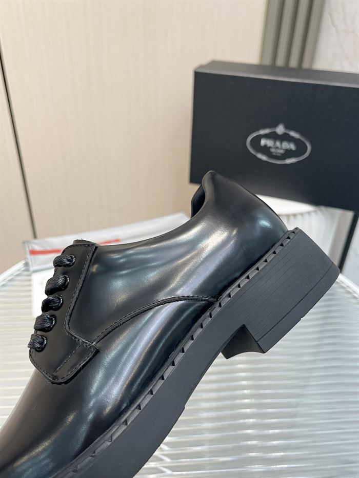 Pra*a MONOLITH BRUSHED LEATHER DERBY SHOES   PRS038