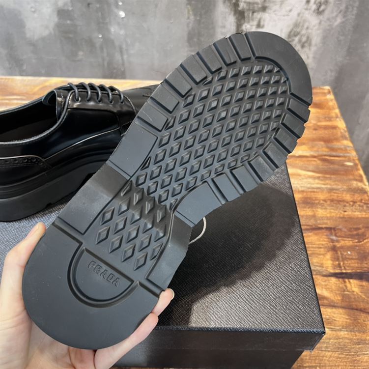 Pra*a BRUSHED LEATHER DERBY BROGUE SHOES SHOES   PRS033