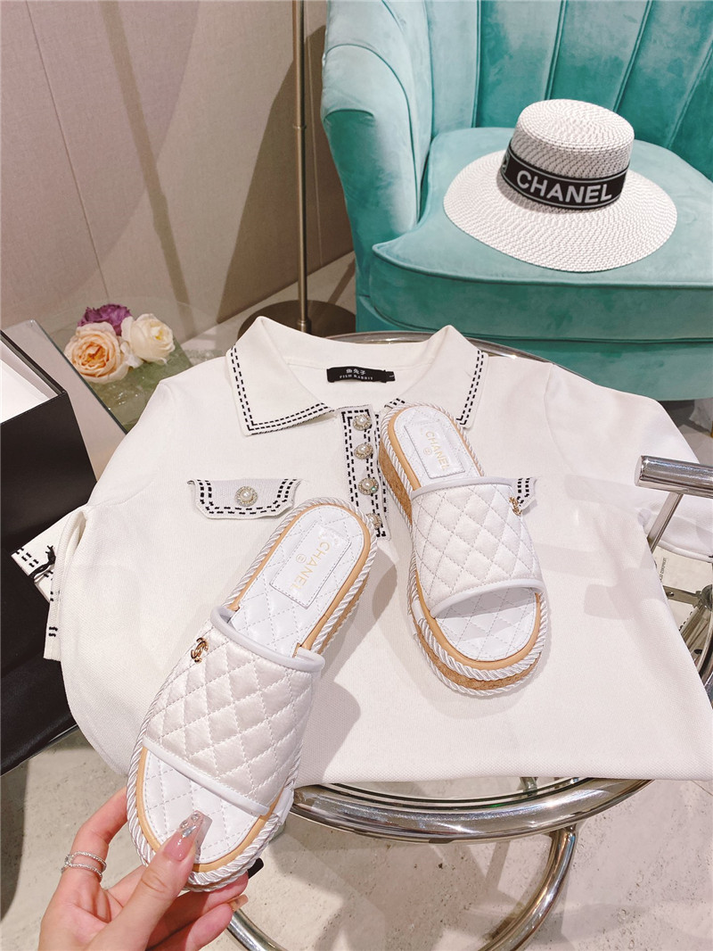 Ch**el flat platform slippers