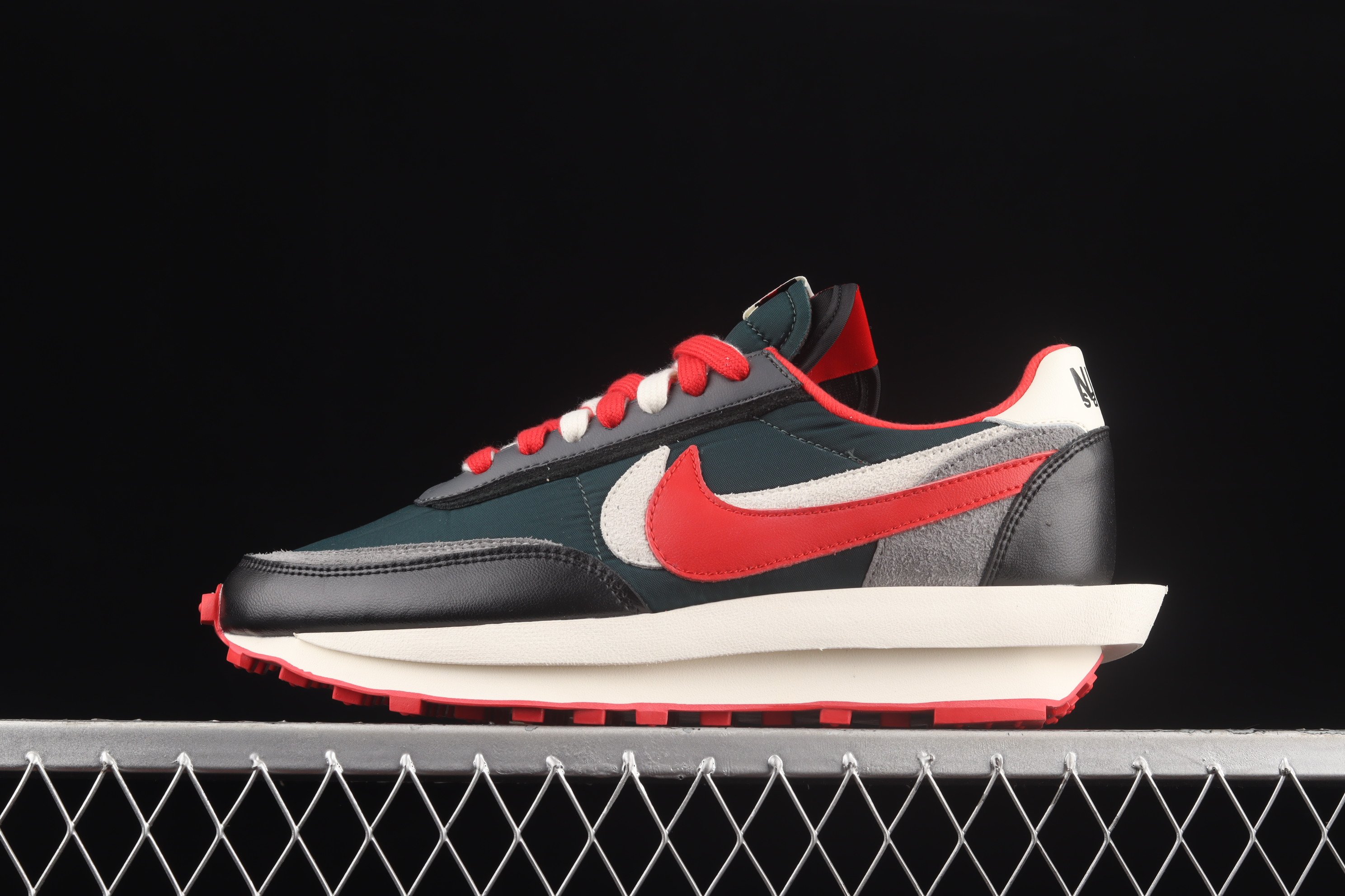 Nike LD Waffle, Sacai Undercover Midnight Spruce University Red