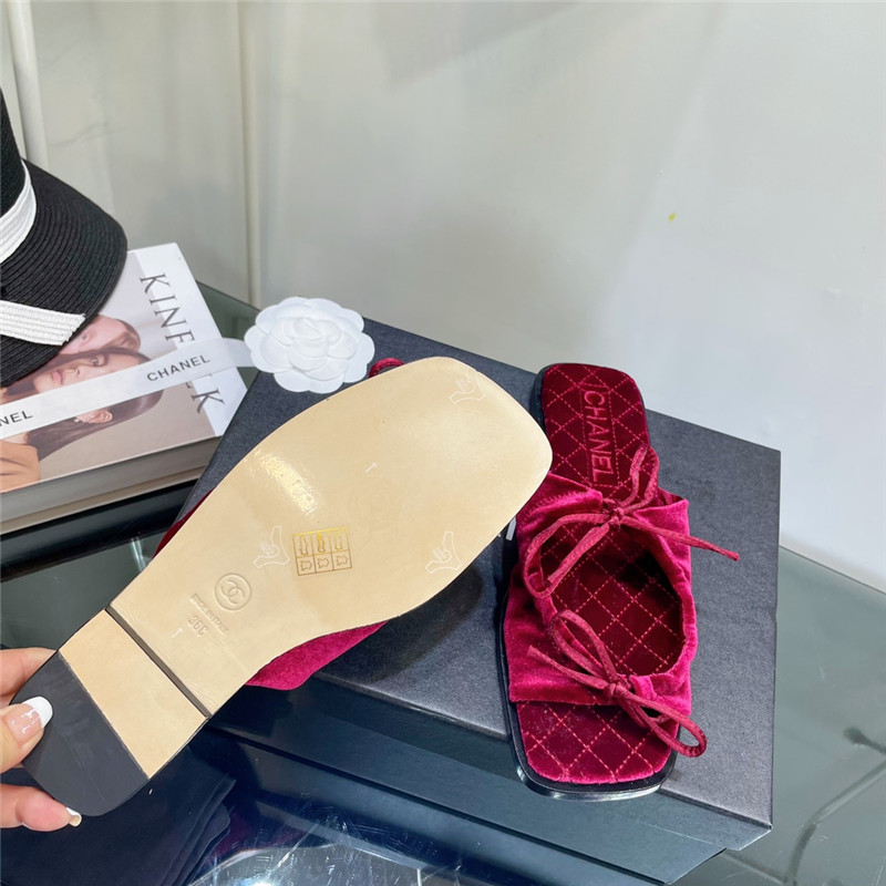 Ch**el Flat Dupes slippers