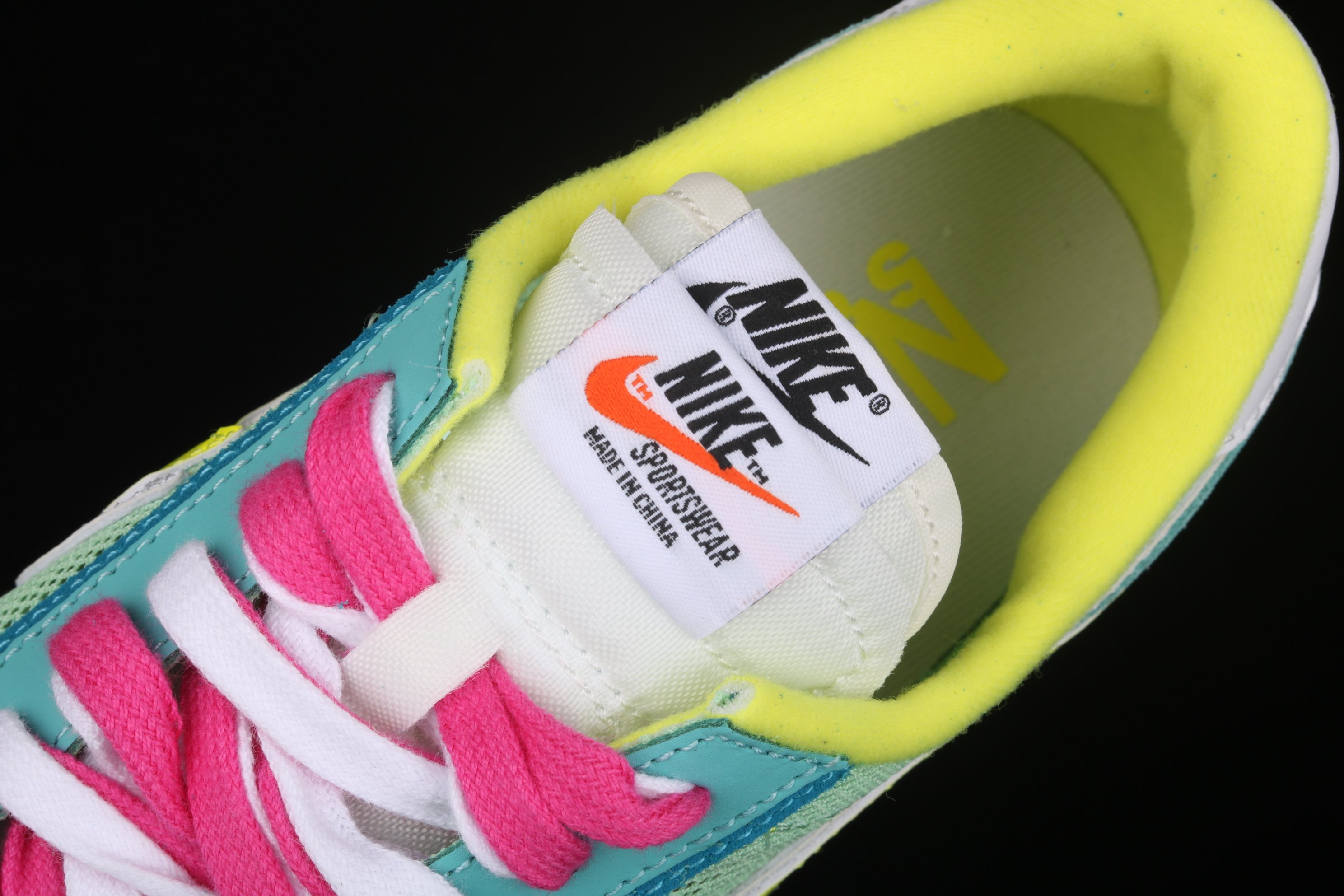 Nike LDV Waffle, Sacai Blue Green Yellow White