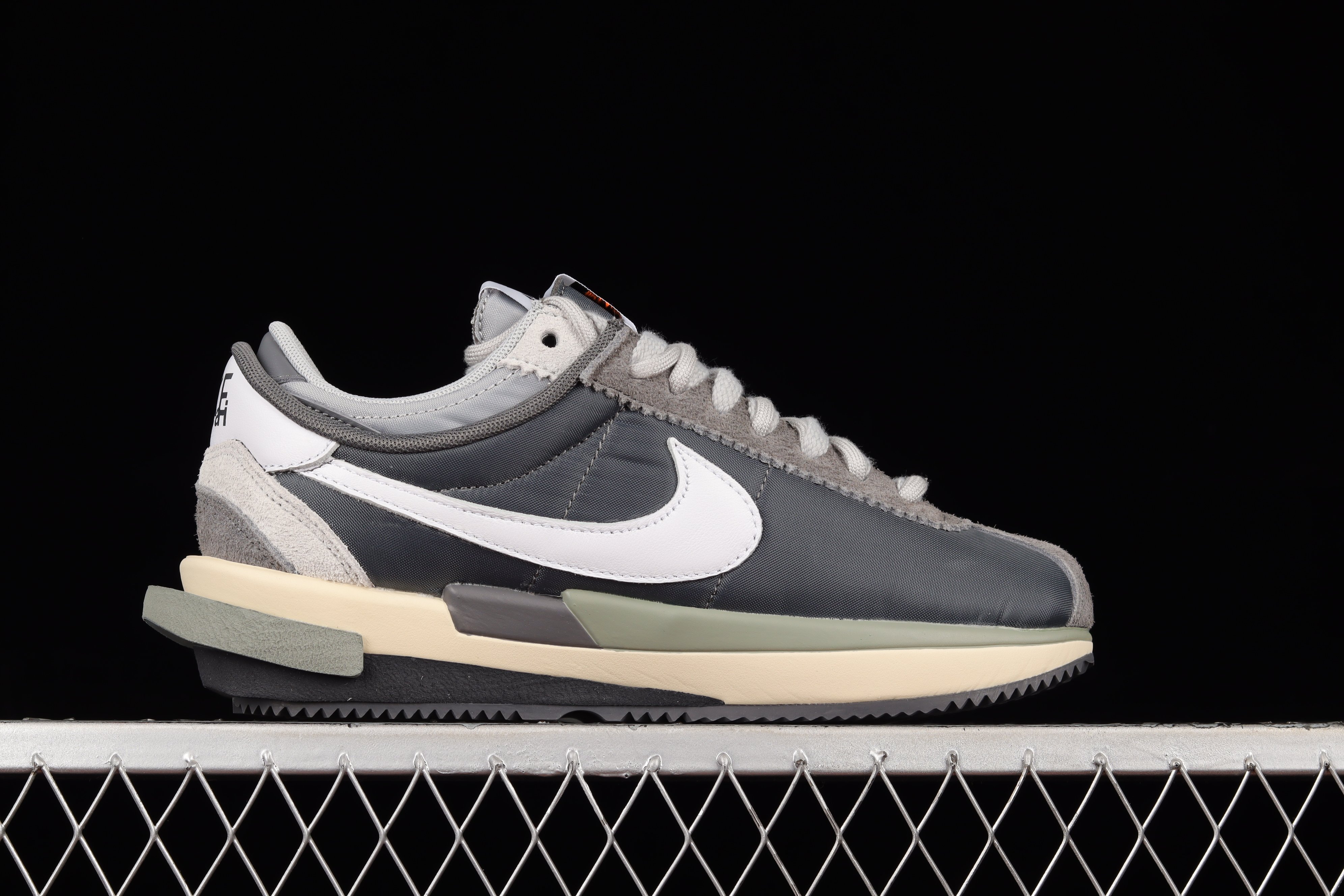 Sacai x Nike Zoom Cortez 4.0 Dark Grey White Green