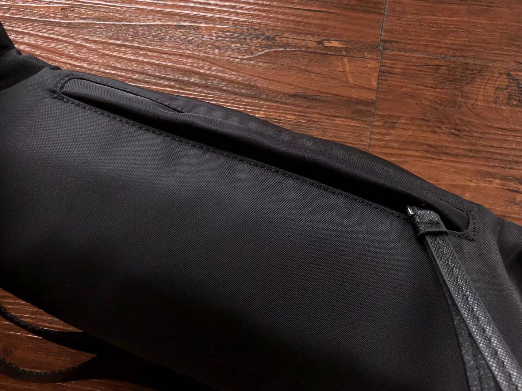 Pra*a Bag Dupe Bag(ColaReps)