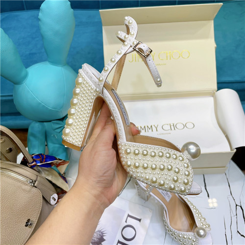 J1m*y Ch00 pearl  block heels