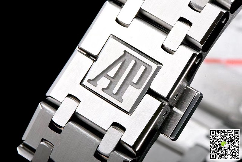 Replica Audemars P1g*et Royal Oak 67651ST.ZZ.1261ST.01 1:1 Best Edition JF Factory White Dial Swiss Quartz