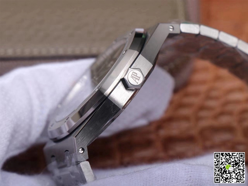 Replica Audemars P1g*et Royal Oak 15400ST.OO.1220ST.01 1:1 Best Edition ZF Factory Black Dial Swiss ETA3120