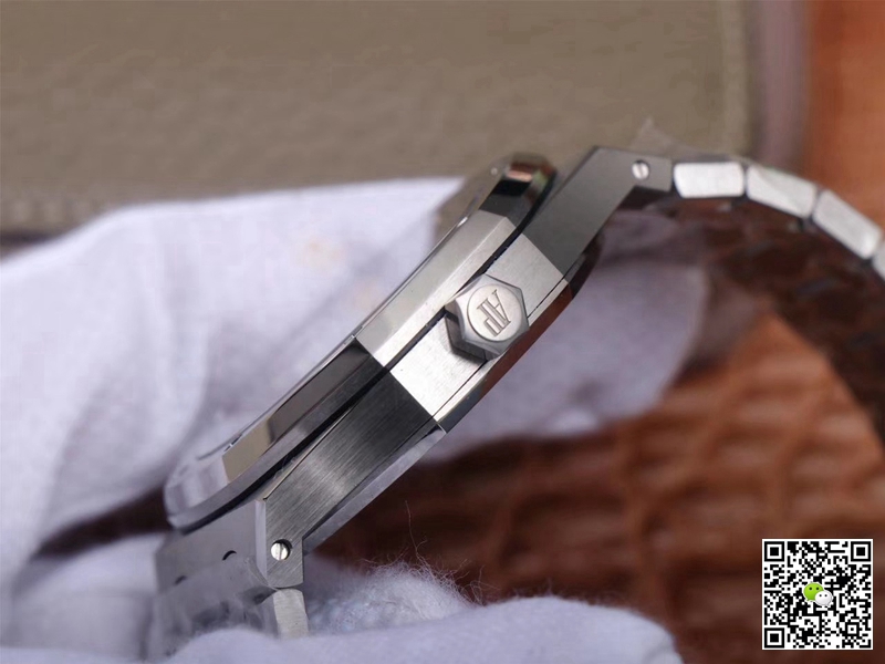 Replica Audemars P1g*et Royal Oak 15500ST.OO.1220ST.02 1:1 Best Edition ZF Factory Gray Dial Swiss ETA4302