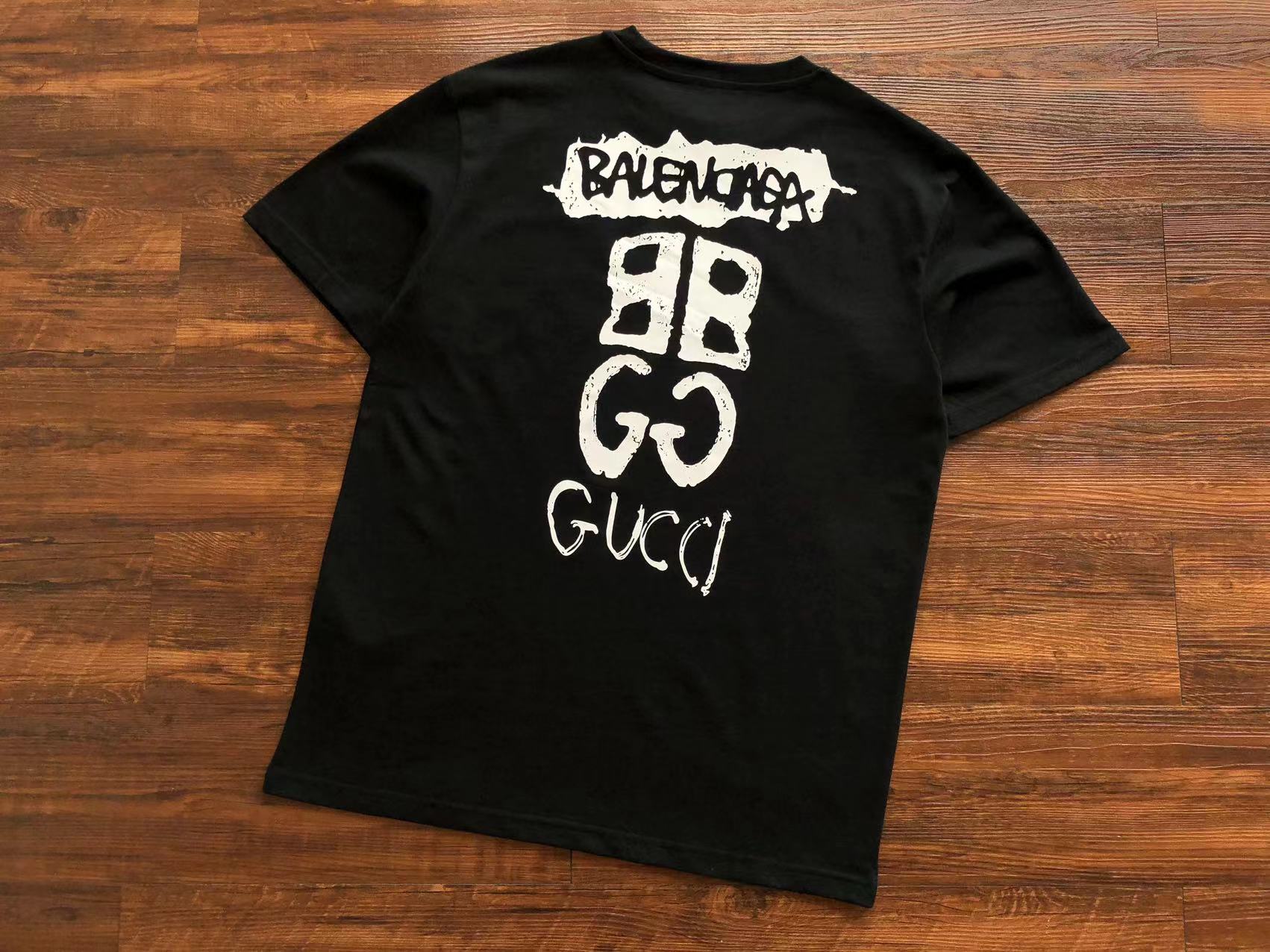 Gvc*1 x Ba1en*iaga T-shirt