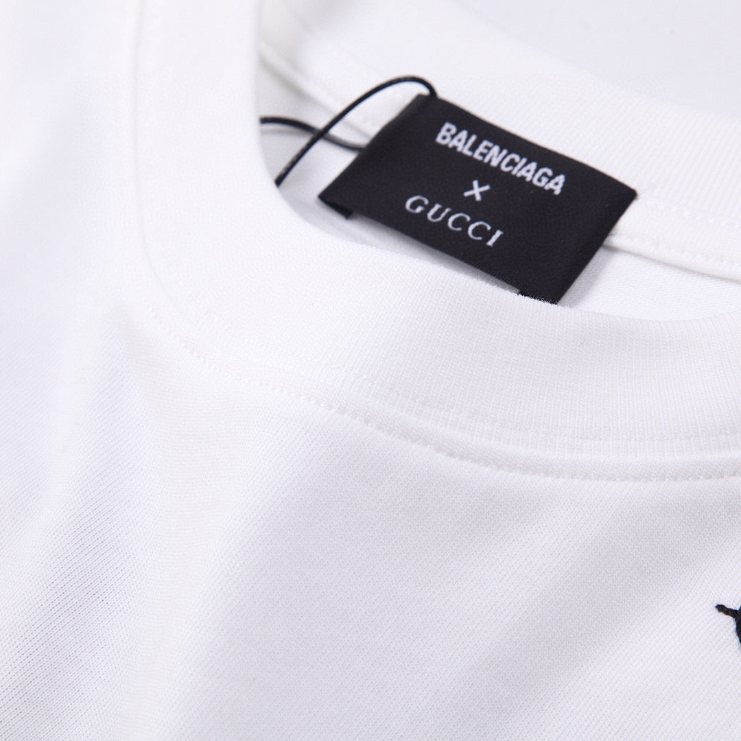 Gvc*1 x Ba1en*iaga T-shirt