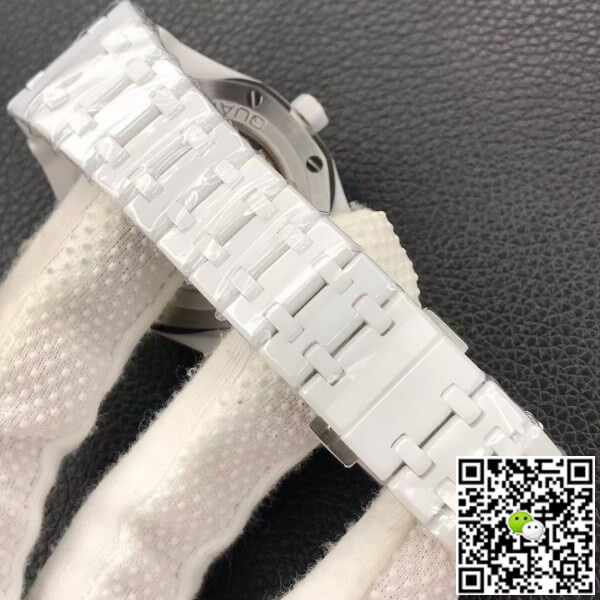 Replica Audemars P1g*et Royal Oak 26579CB.OO.1225CB.01 1:1 Best Edition APS Factory Blue Dial