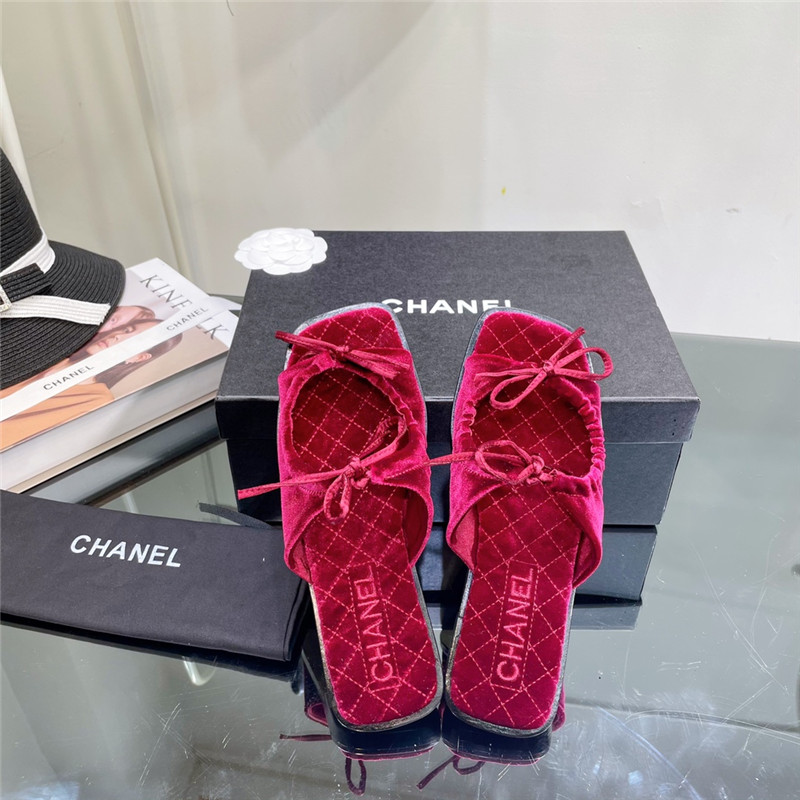 Ch**el Flat Dupes slippers