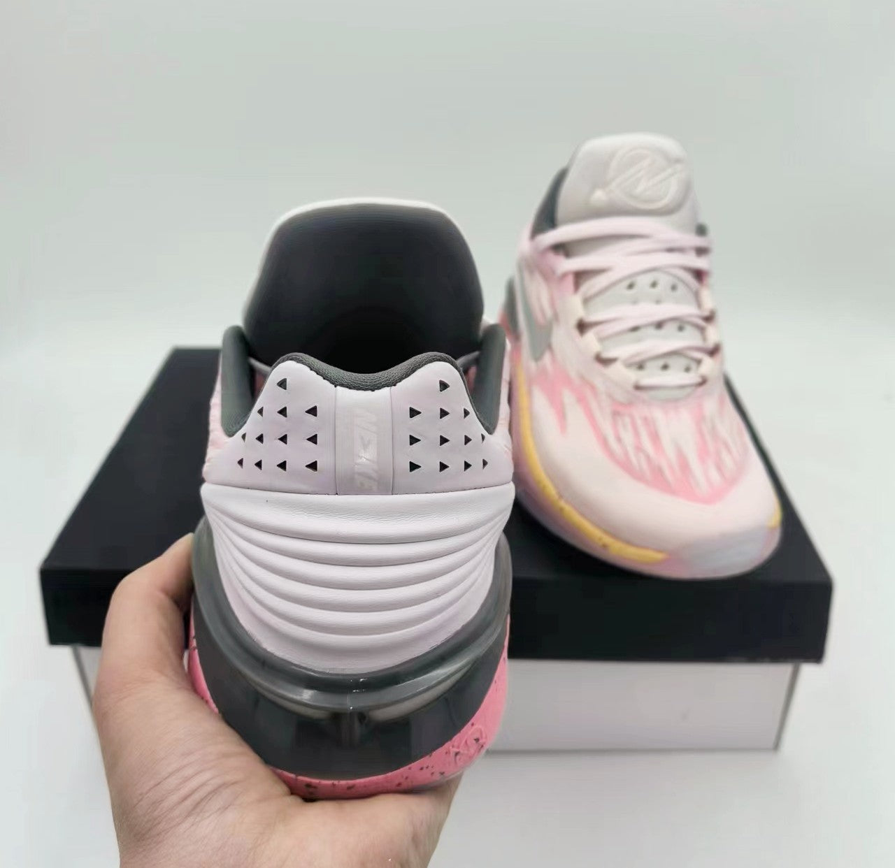 NIKE ZOOM GT CUT 2 x PEARL PINK
