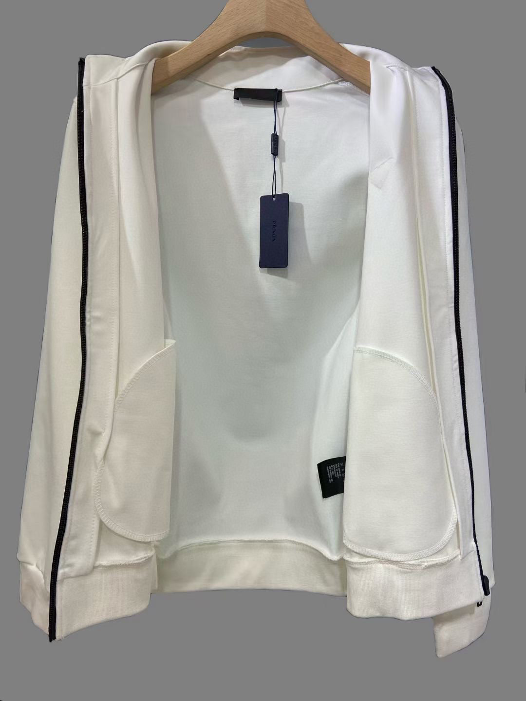 Pra*a Jacket with Pants