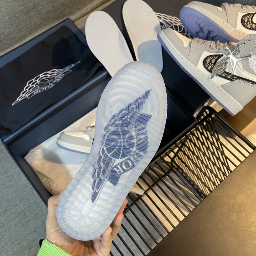 JORDAN 1 RETRO LOW D10r   DO094