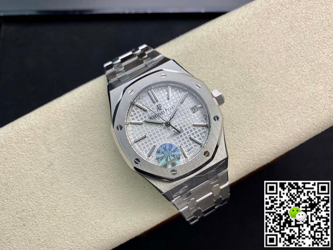 Replica Audemars P1g*et Royal Oak 15450ST.OO.1256ST.01 1:1 Best Edition JF Factory Silver Dial
