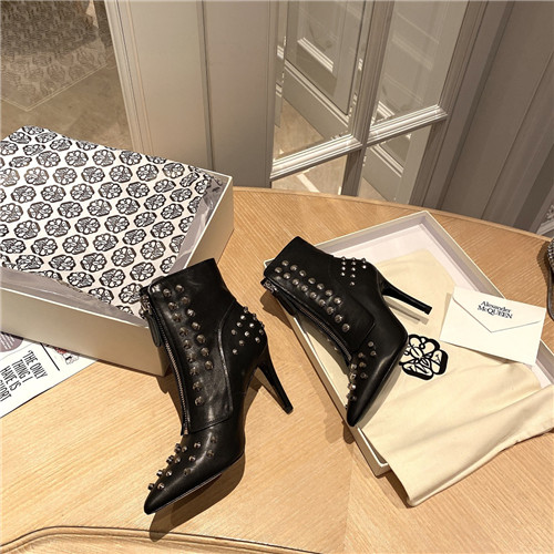 J1m*y Ch00 heels boots