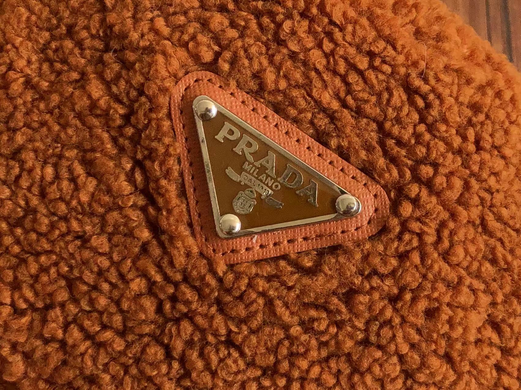 Pra*a Bucket Hat Dupe