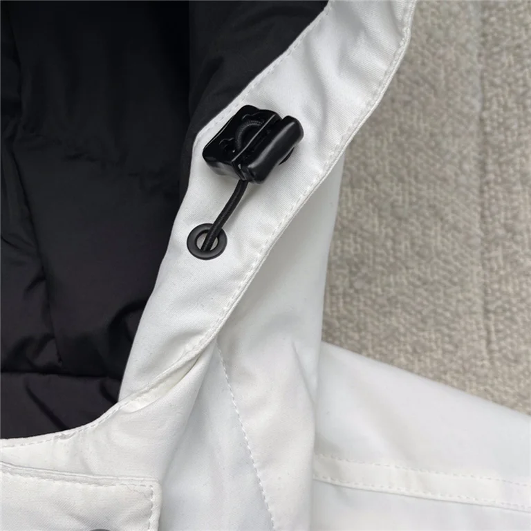 2021fw F**di Dwon Jacket