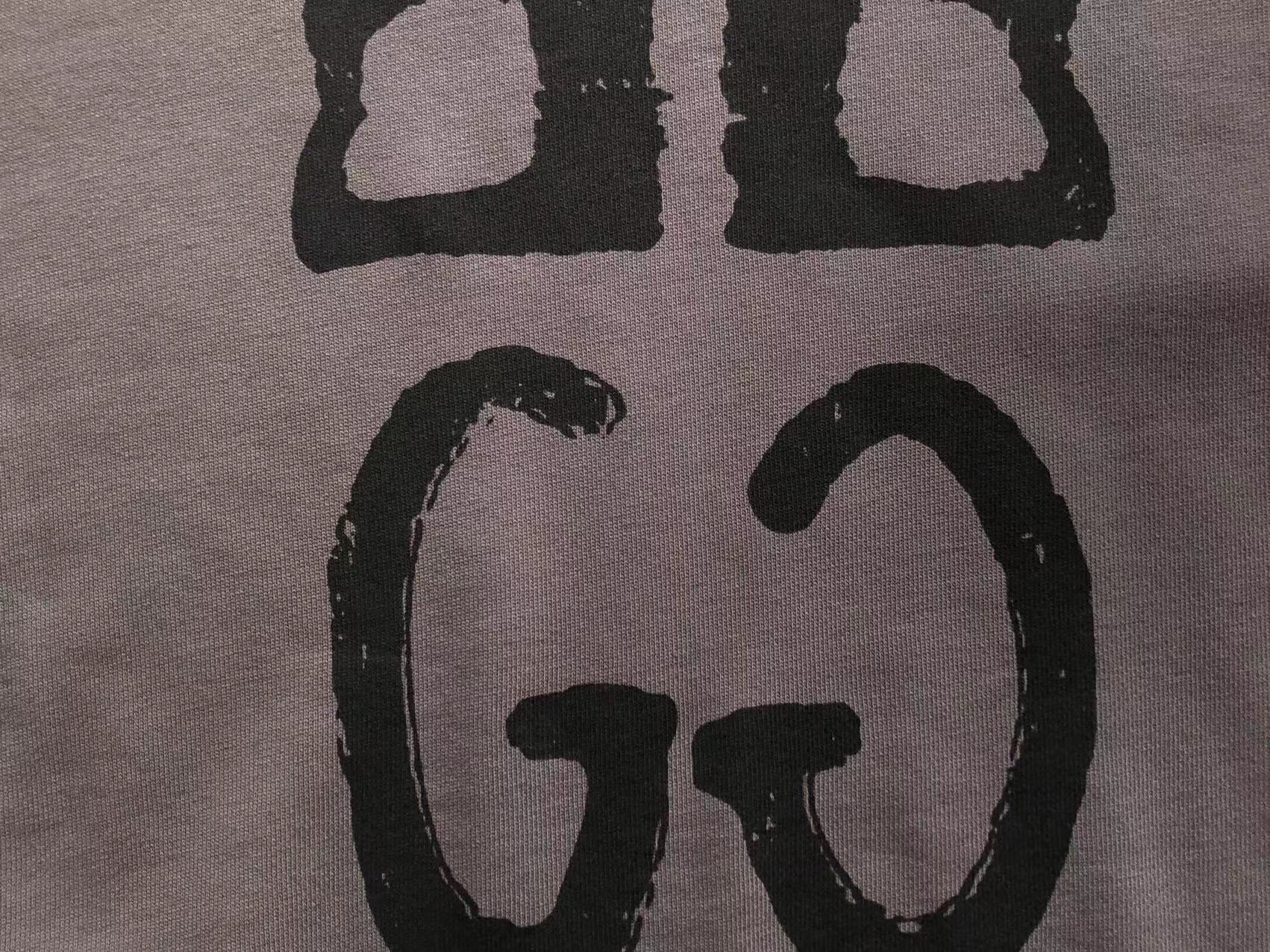 Gvc*1 x Ba1en*iaga Sweatshirt