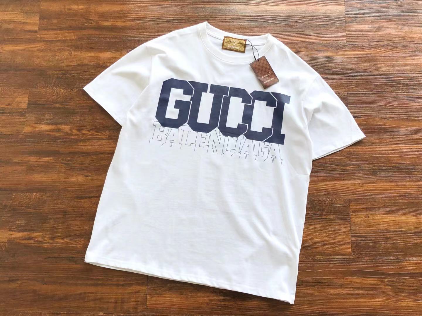 Gvc*1 x Ba1en*iaga T-shirt