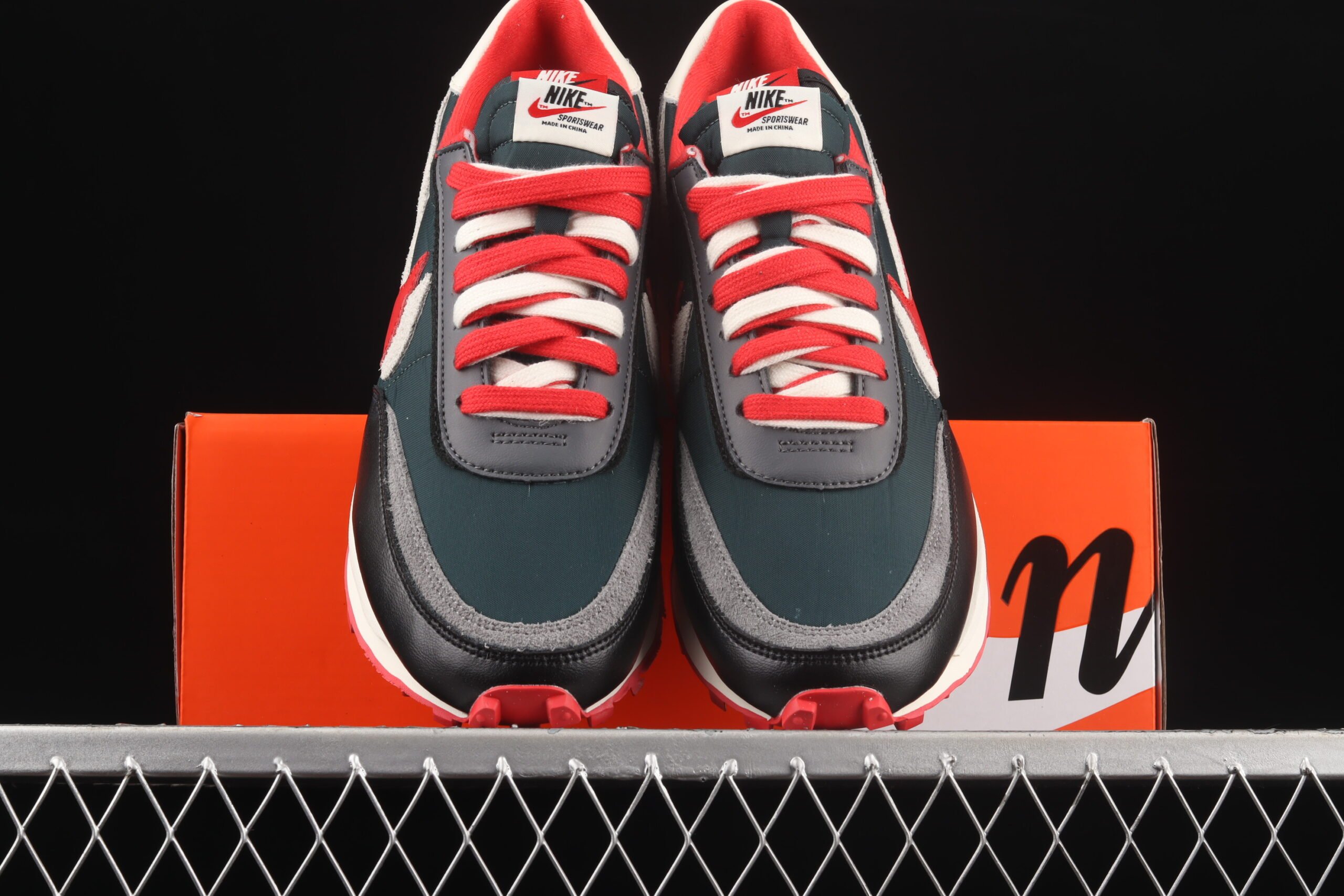 Nike LD Waffle, Sacai Undercover Midnight Spruce University Red