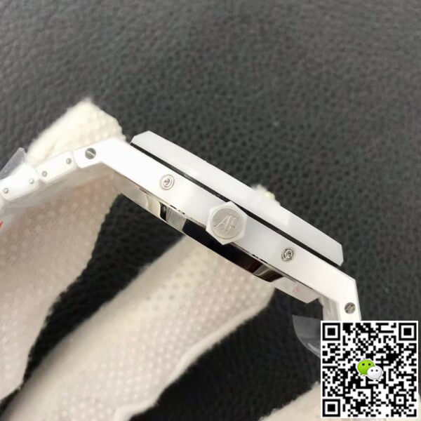 Replica Audemars P1g*et Royal Oak 26579CB.OO.1225CB.01 1:1 Best Edition APS Factory Blue Dial