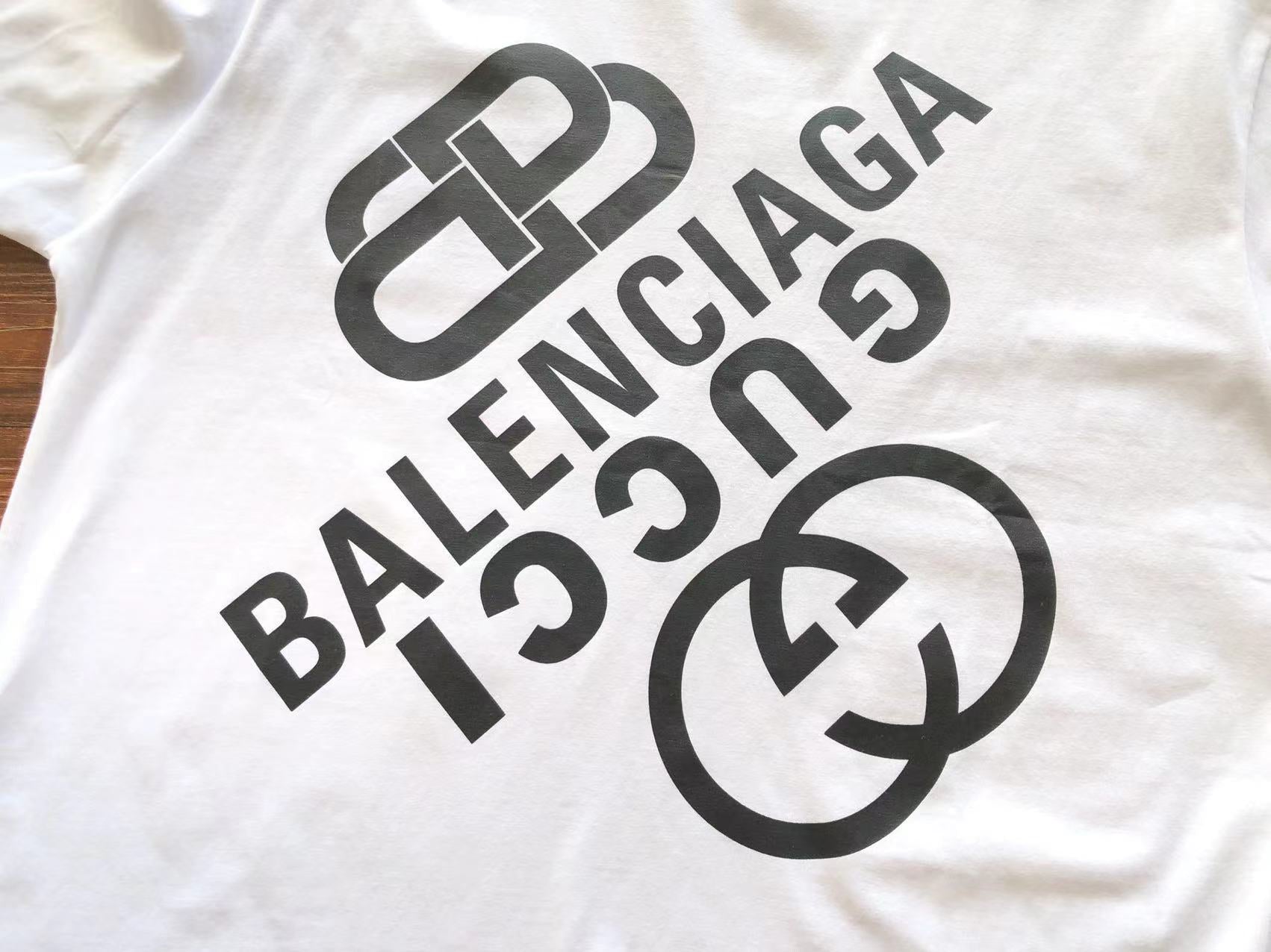 Gvc*1 x Ba1en*iaga T-shirt