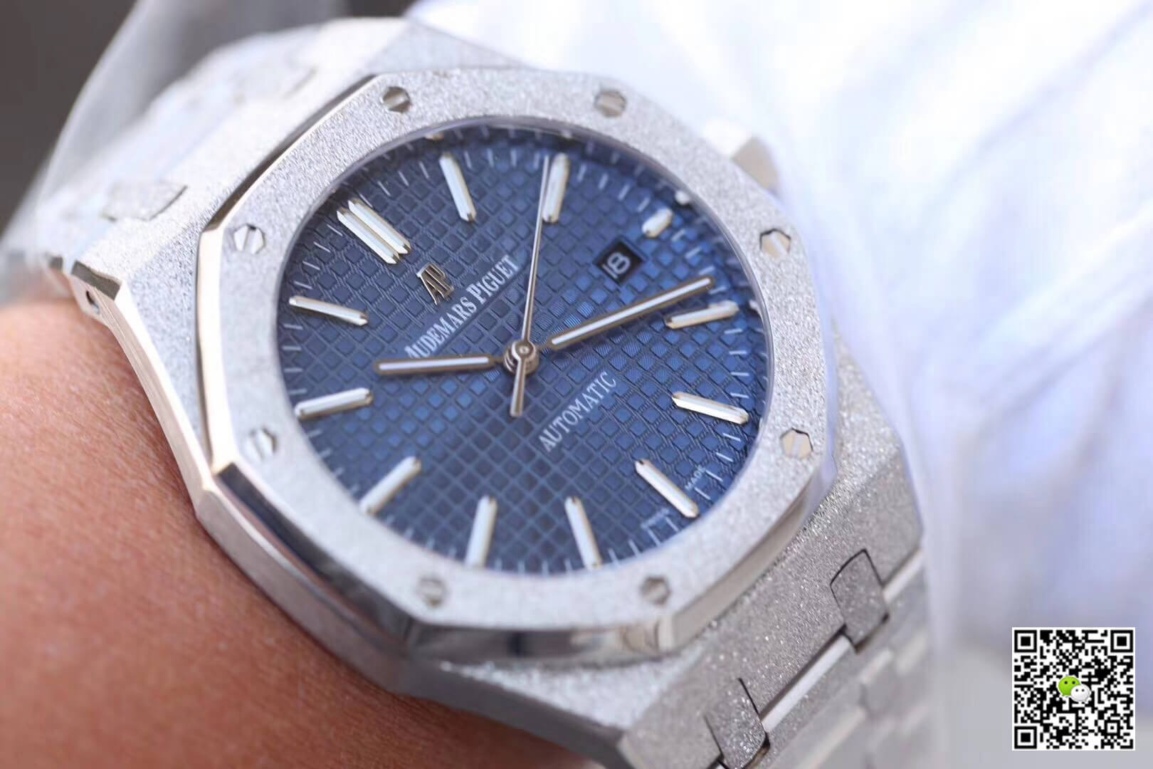 Replica Audemars P1g*et Royal Oak 15454BC.GG.1259BC.01 1:1 Best Edition JH Factory Blue Dial
