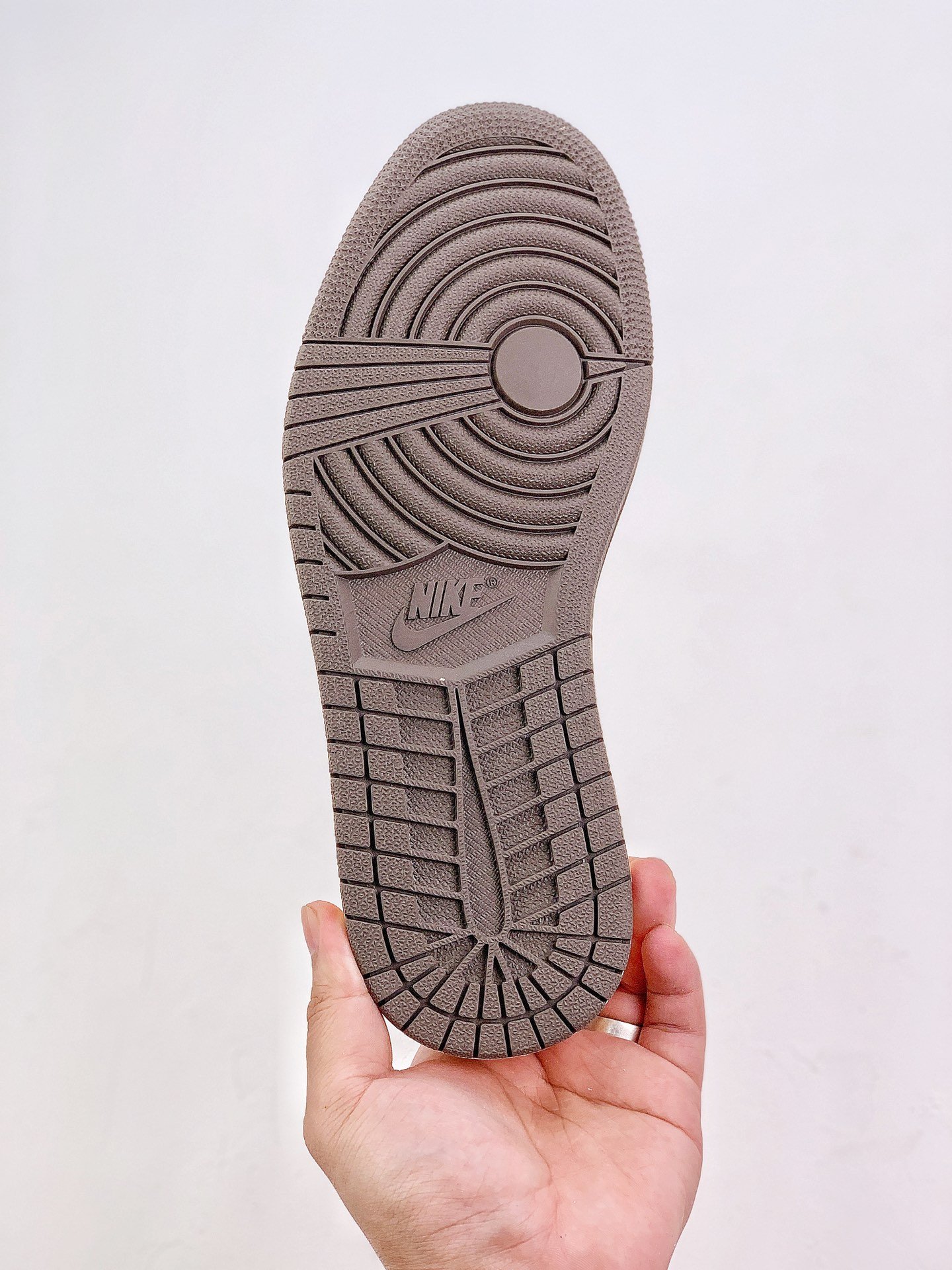 Travis Scott Reverse Mocha AJ1 Low Extended size