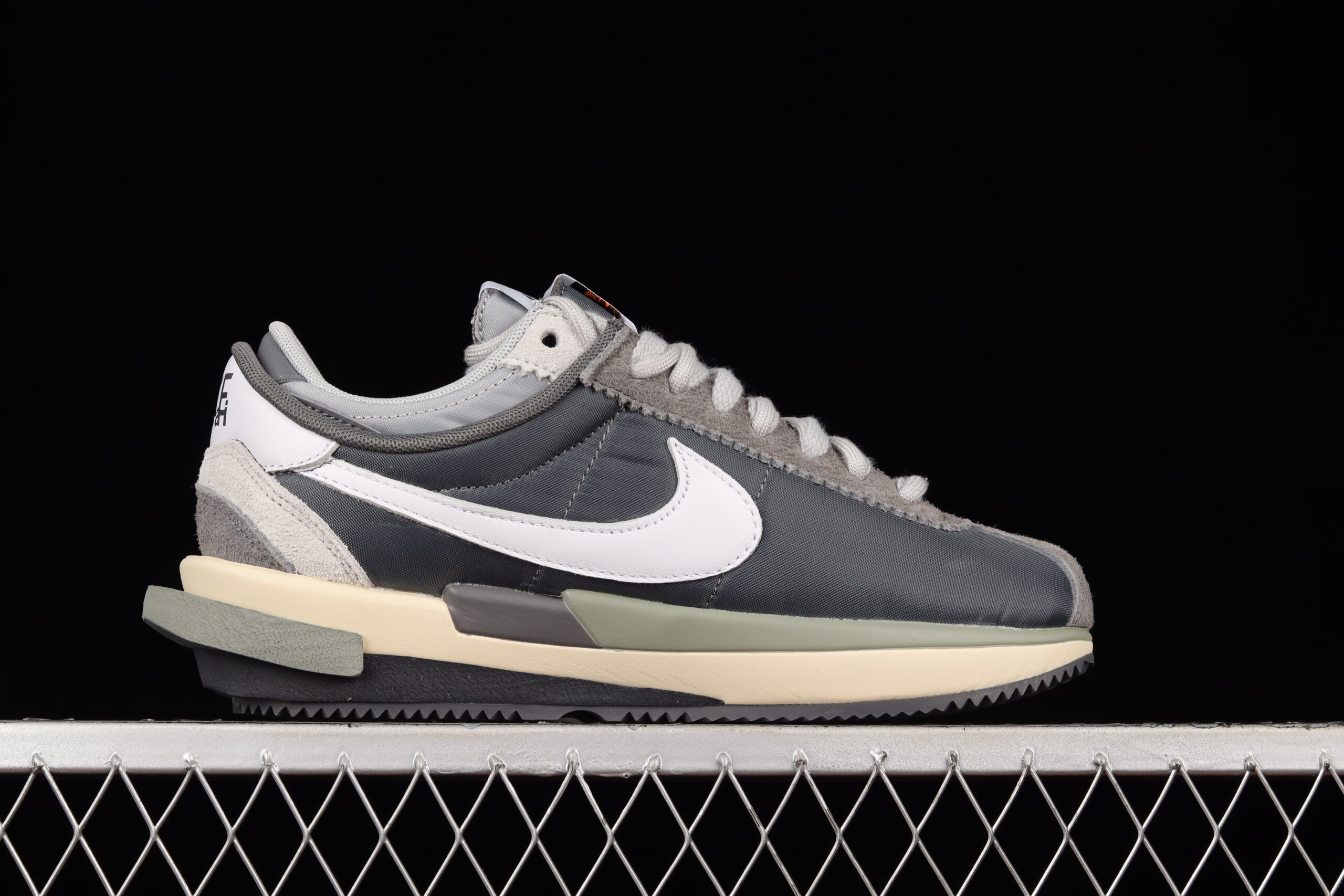 Sacai x Nike Zoom Cortez 4.0 Dark Grey White Green