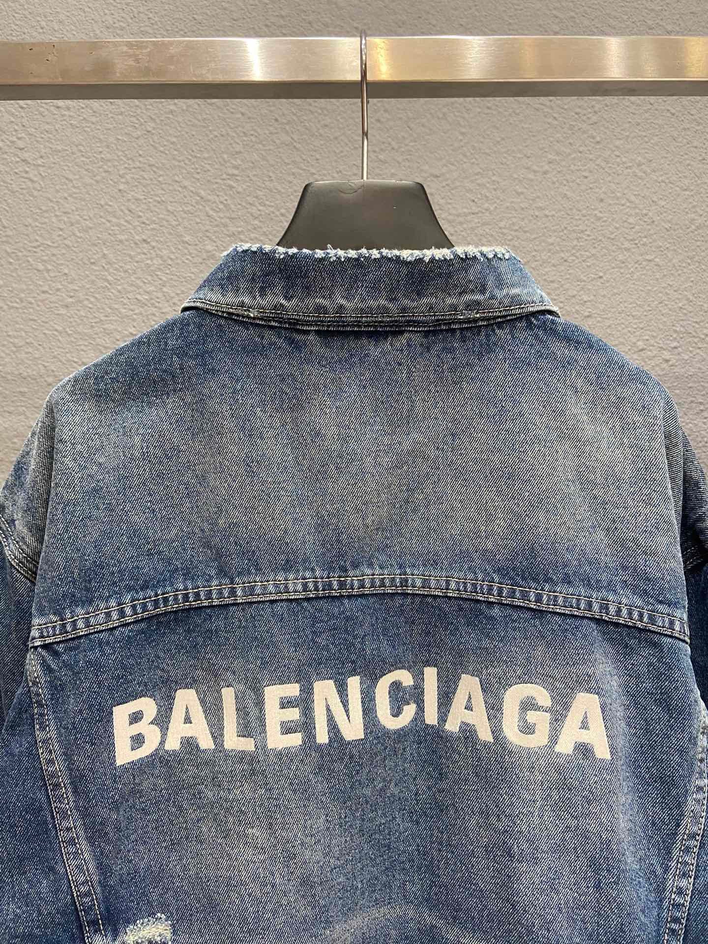 Ba1en*iaga Jacket