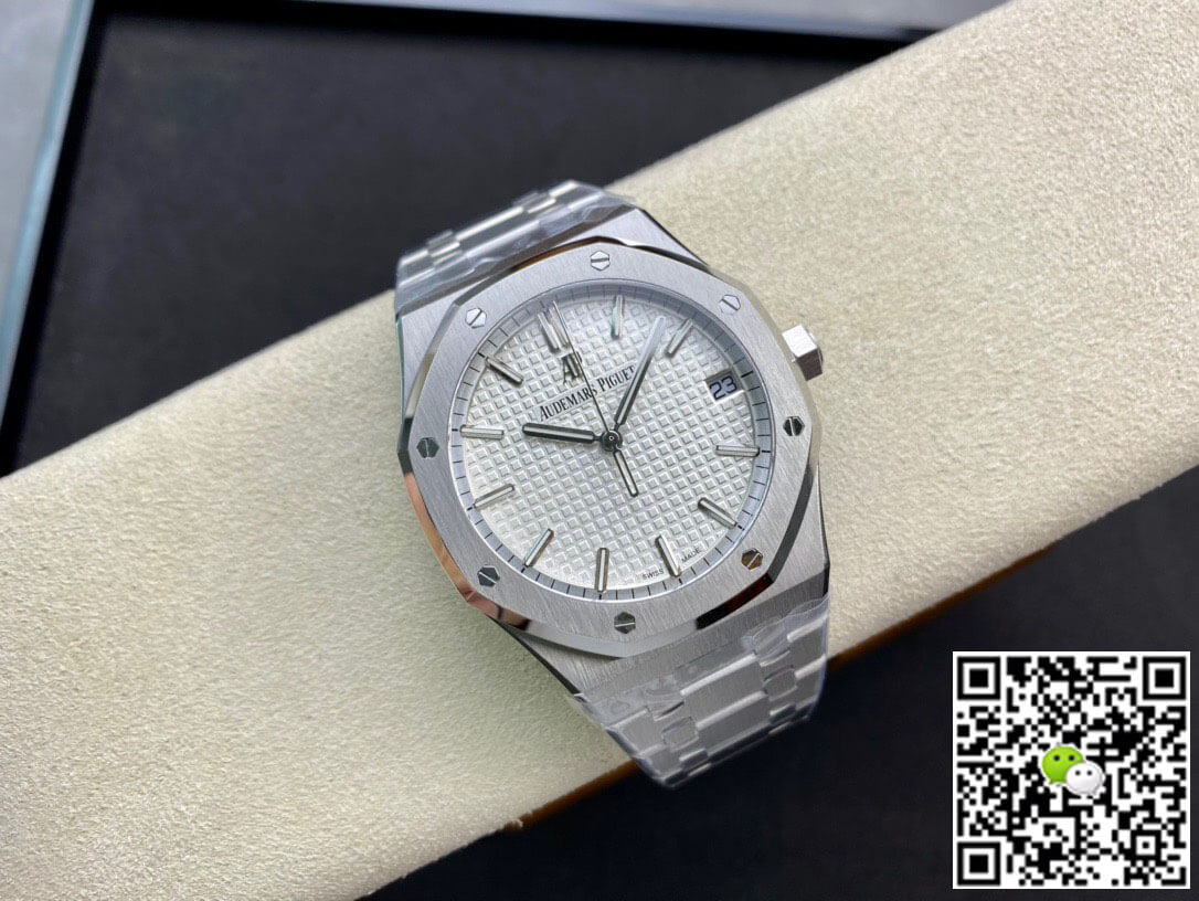 Replica Audemars P1g*et Royal Oak 15500ST.OO.1220ST.04 1:1 Best Edition ZF Factory White Dial