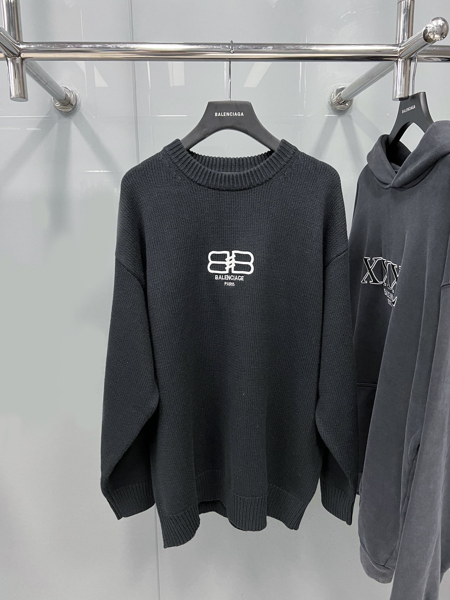 Ba1en*iaga Sweater