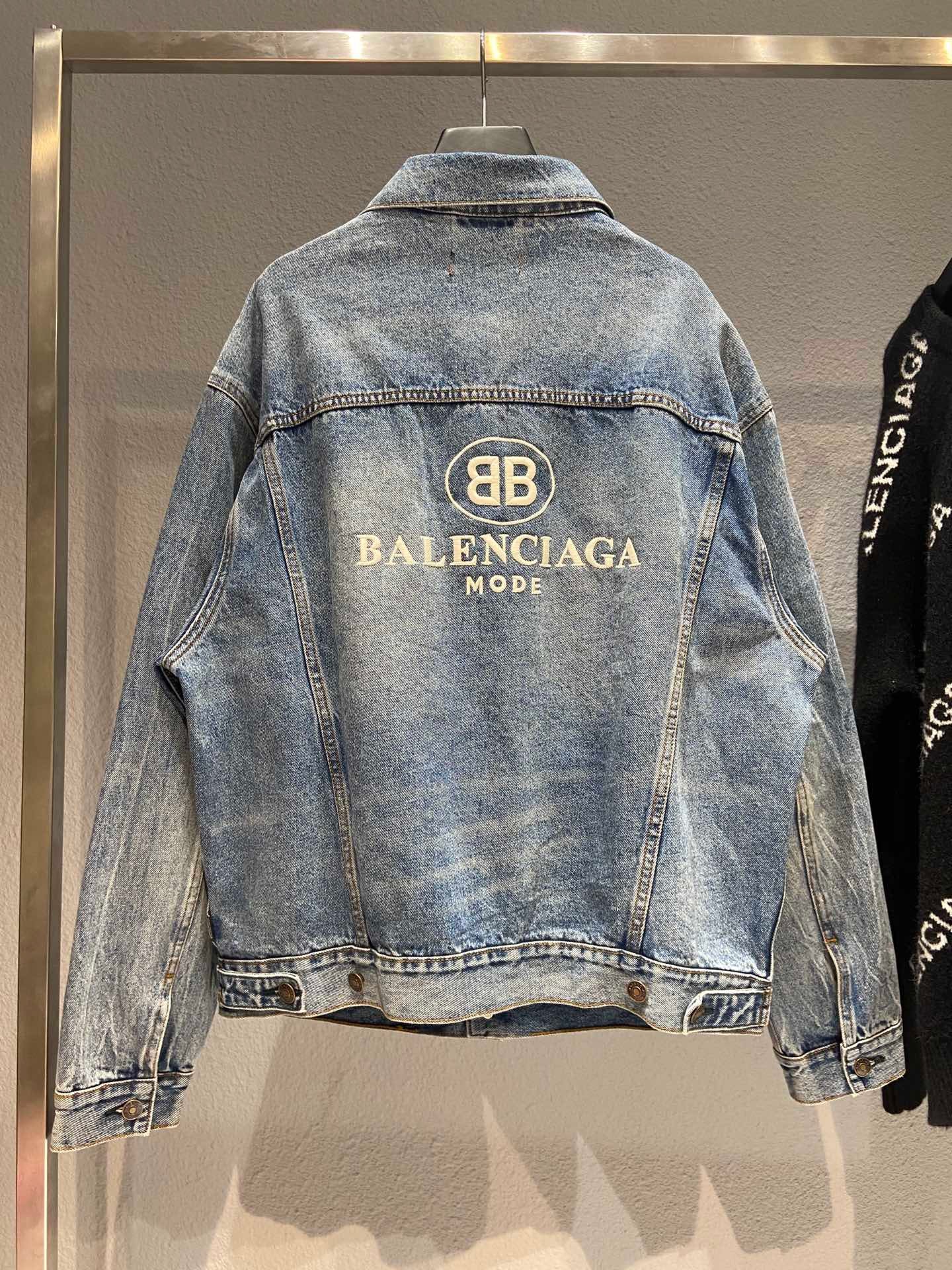 Ba1en*iaga Jacket