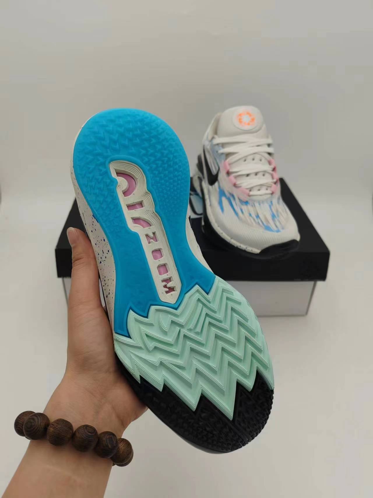 NIKE ZOOM GT CUT 2 x WE ARE ALL GREATER