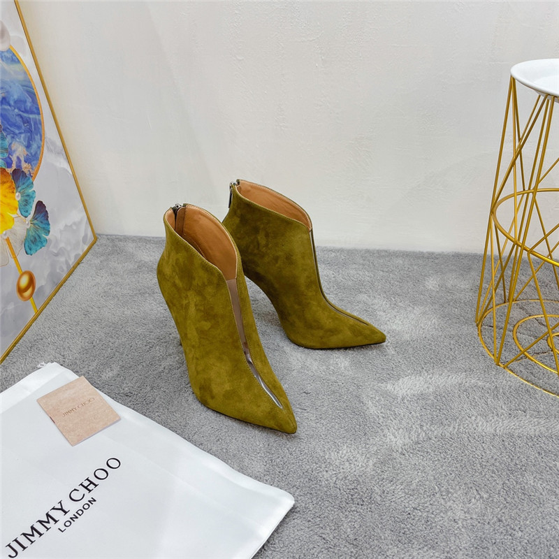 J1m*y Ch00 Pearl Heels Dupe pointed toe heeled booties