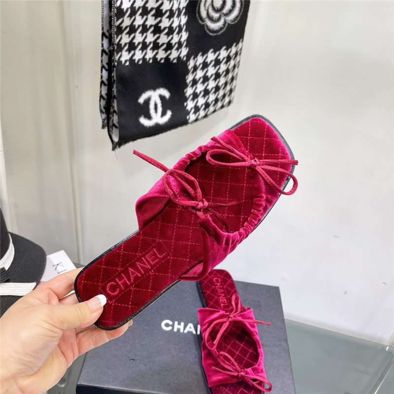 Ch**el Flat Dupes slippers