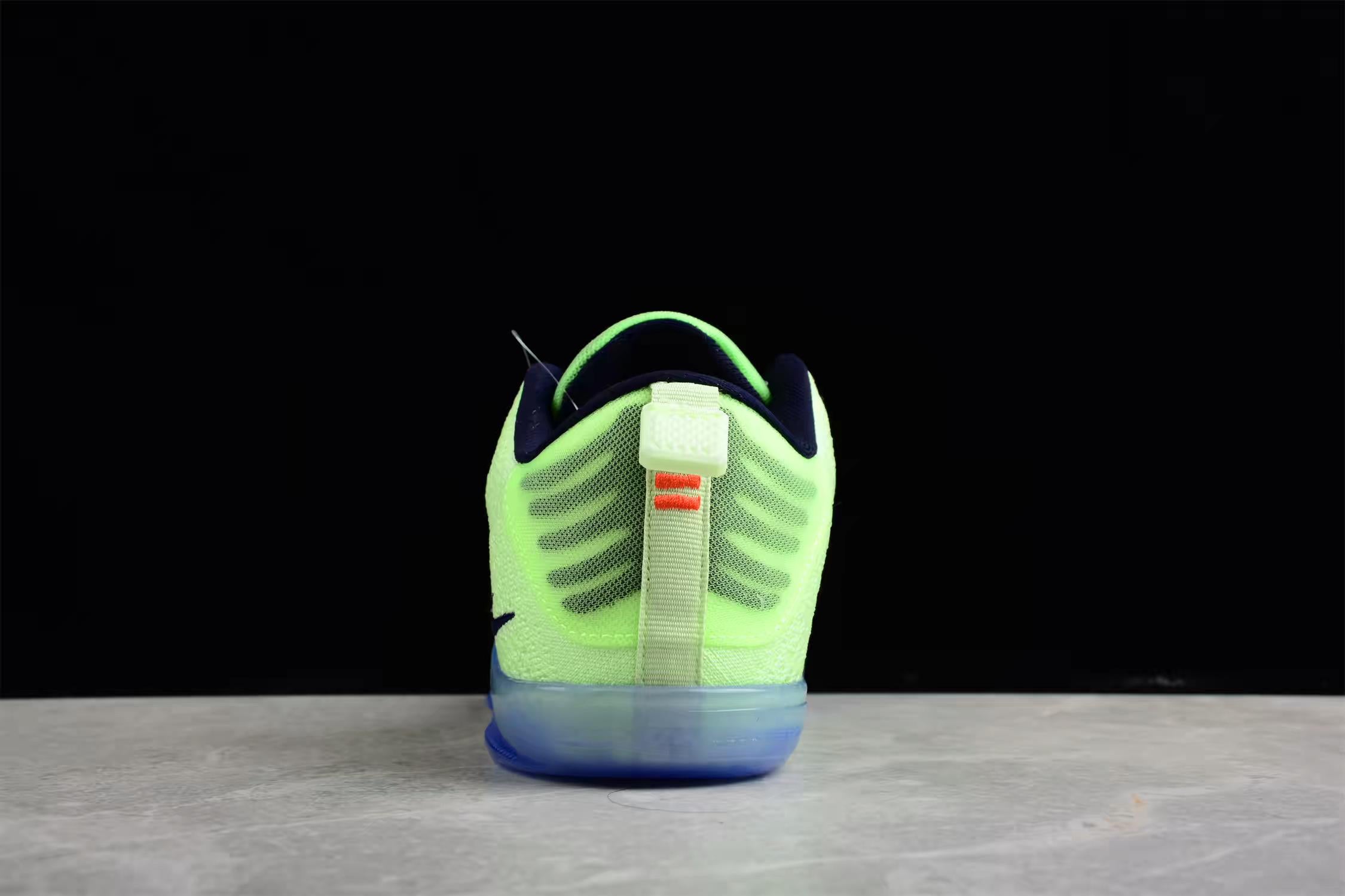 NIKE KOBE ELITE LOW 4KB x LIQUID LIME