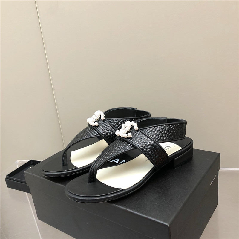 Ch**el flat sandals