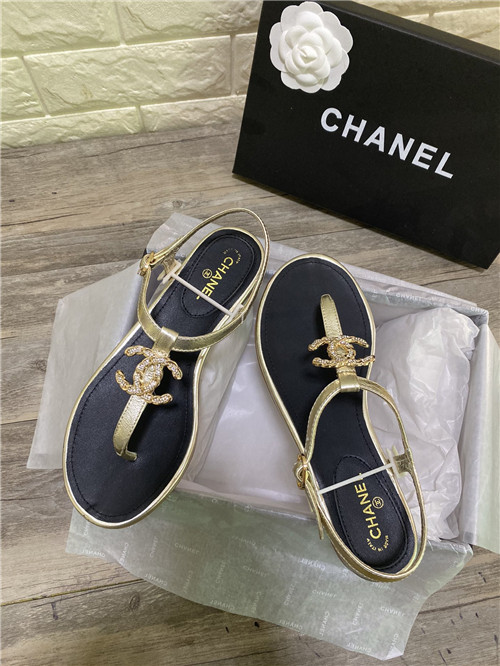 Ch**el flat sandals