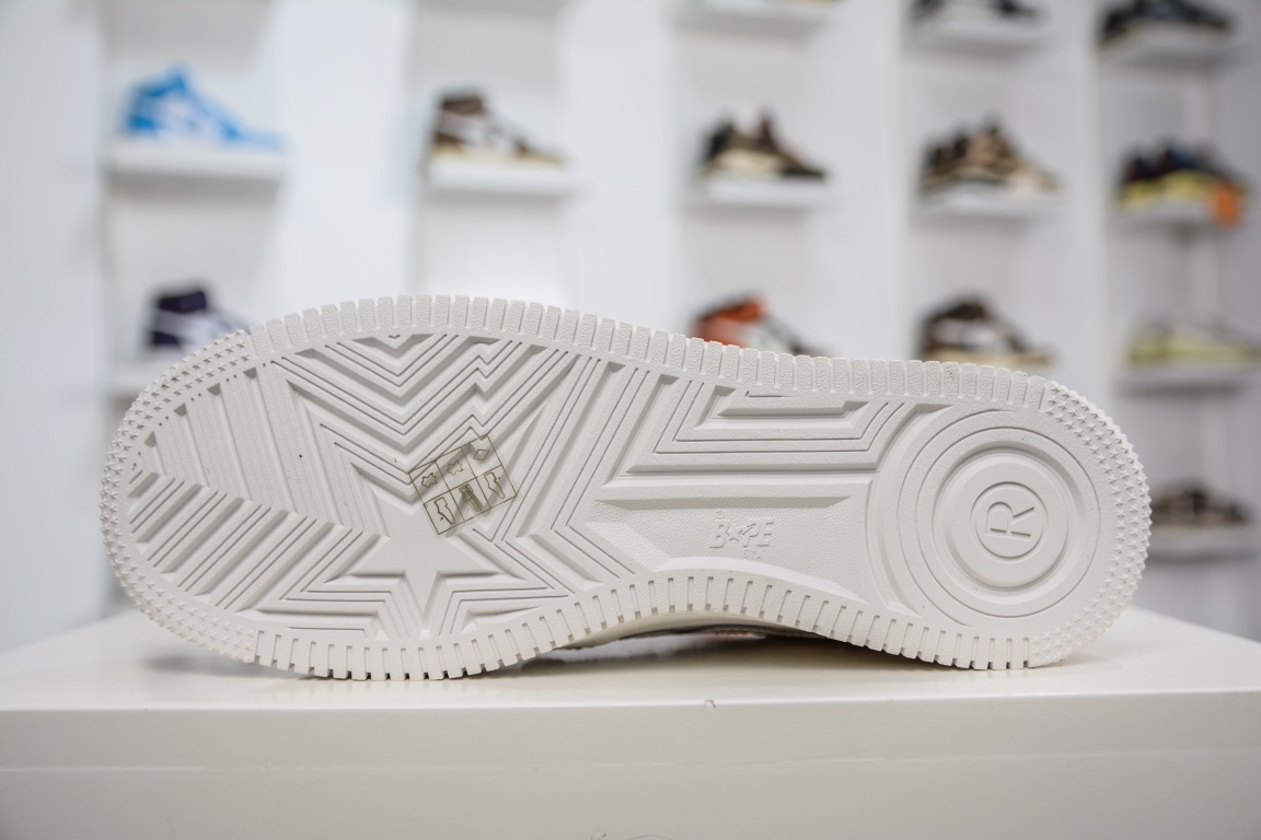 A Bathing Ape Bapesta x OVO