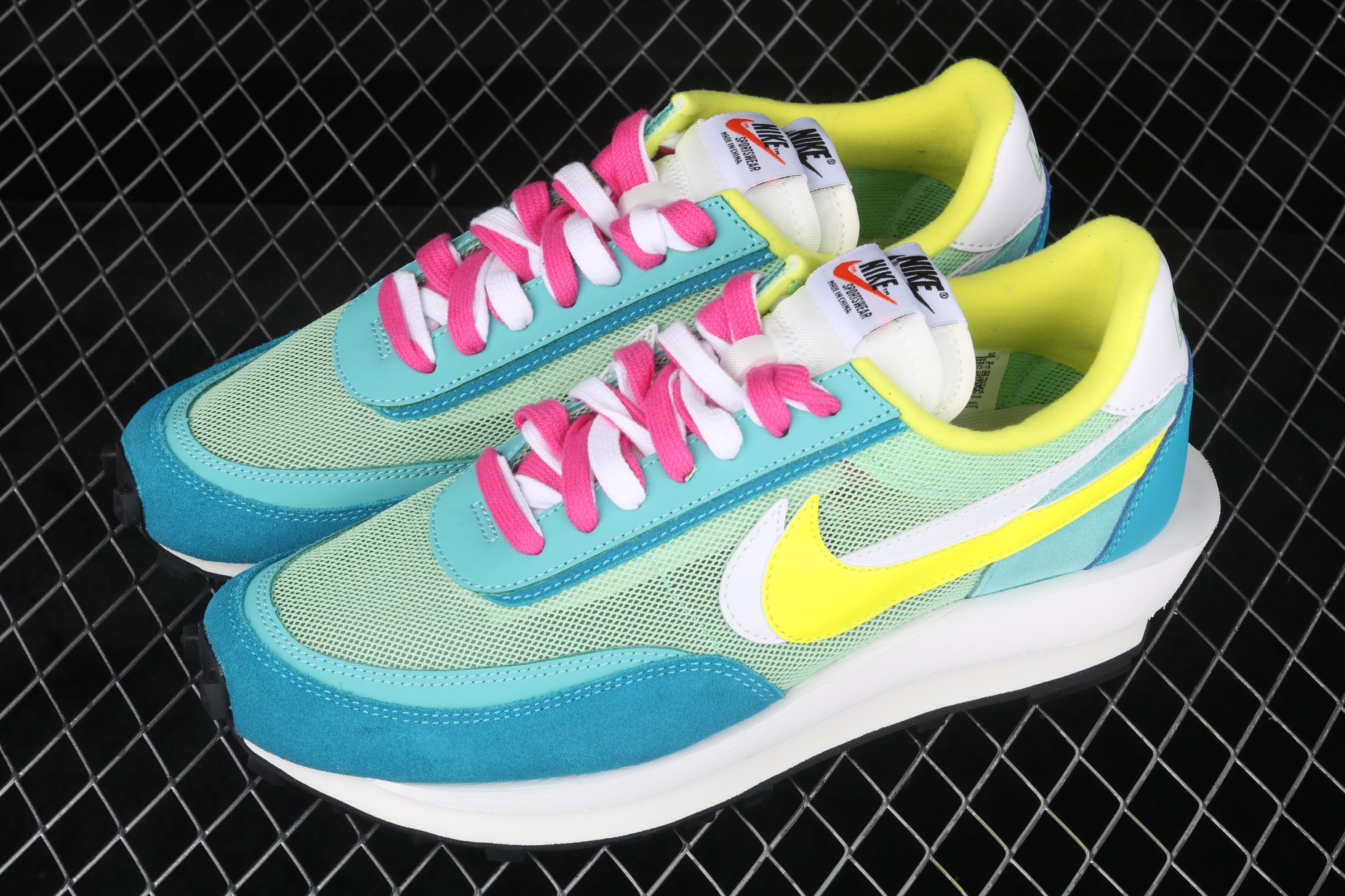 Nike LDV Waffle, Sacai Blue Green Yellow White