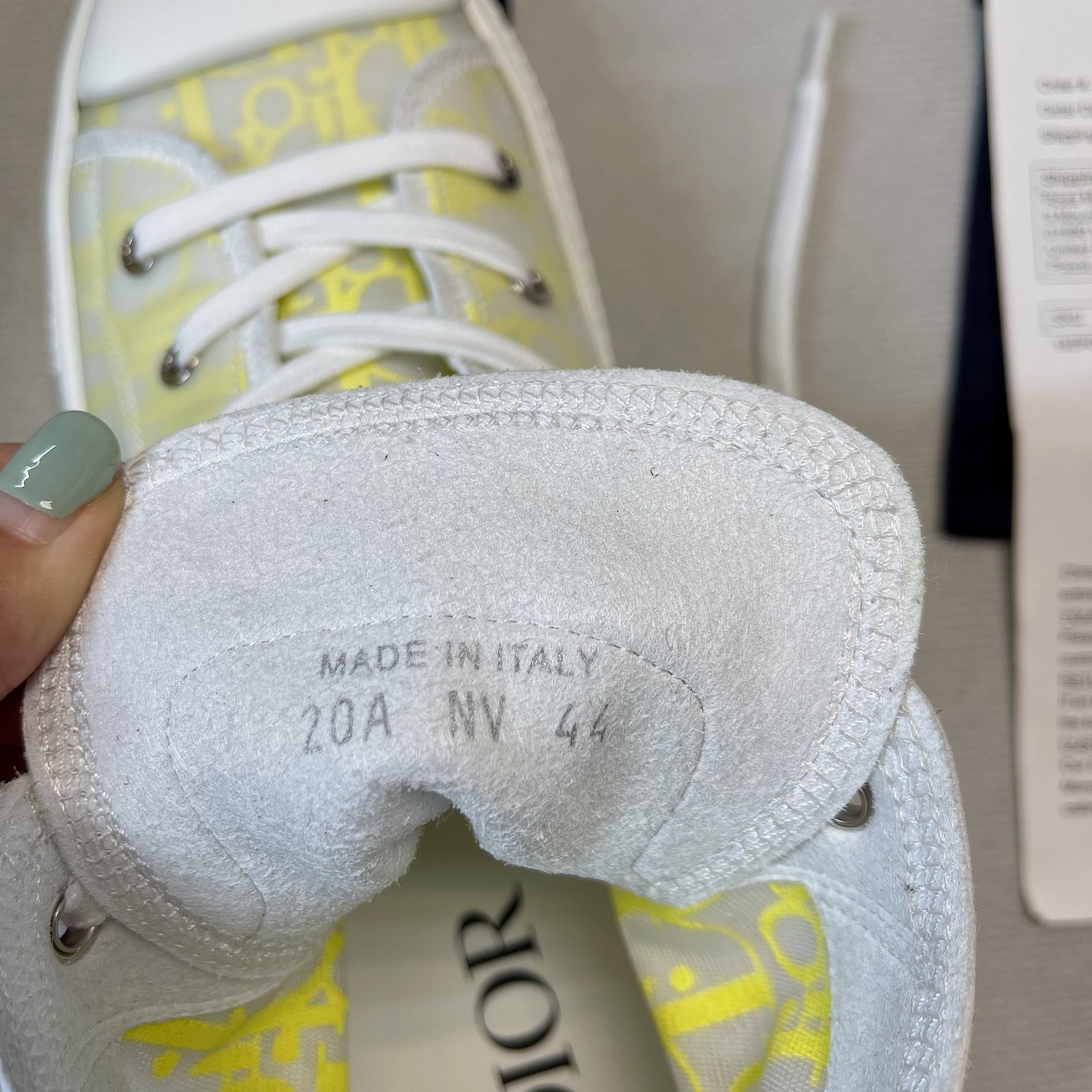 D10r B23 High Top Sneaker 21