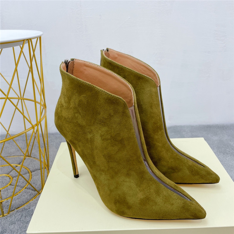 J1m*y Ch00 Pearl Heels Dupe pointed toe heeled booties